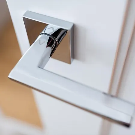 Szczesliwice Ochota P&o Serviced Apartamento *