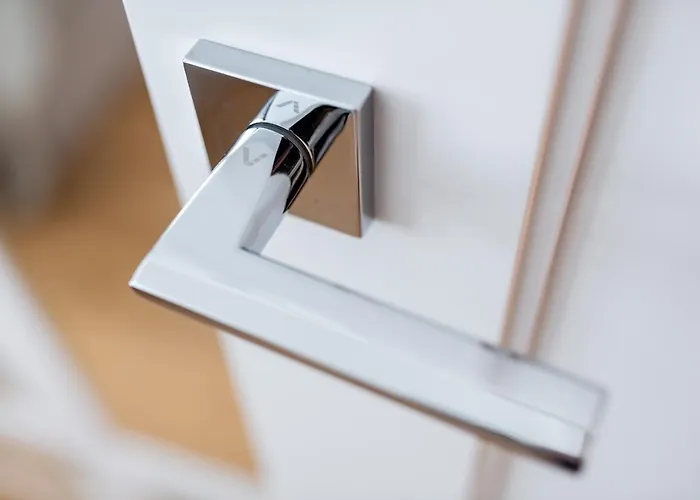 Szczesliwice Ochota P&o Serviced شقة *