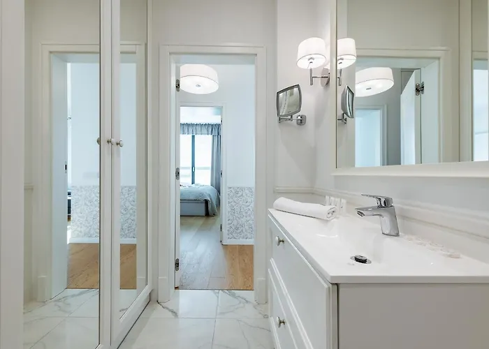 شقة Szczesliwice Ochota P&o Serviced *