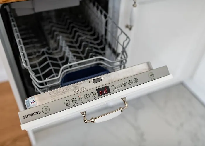 Szczesliwice Ochota P&o Serviced شقة *